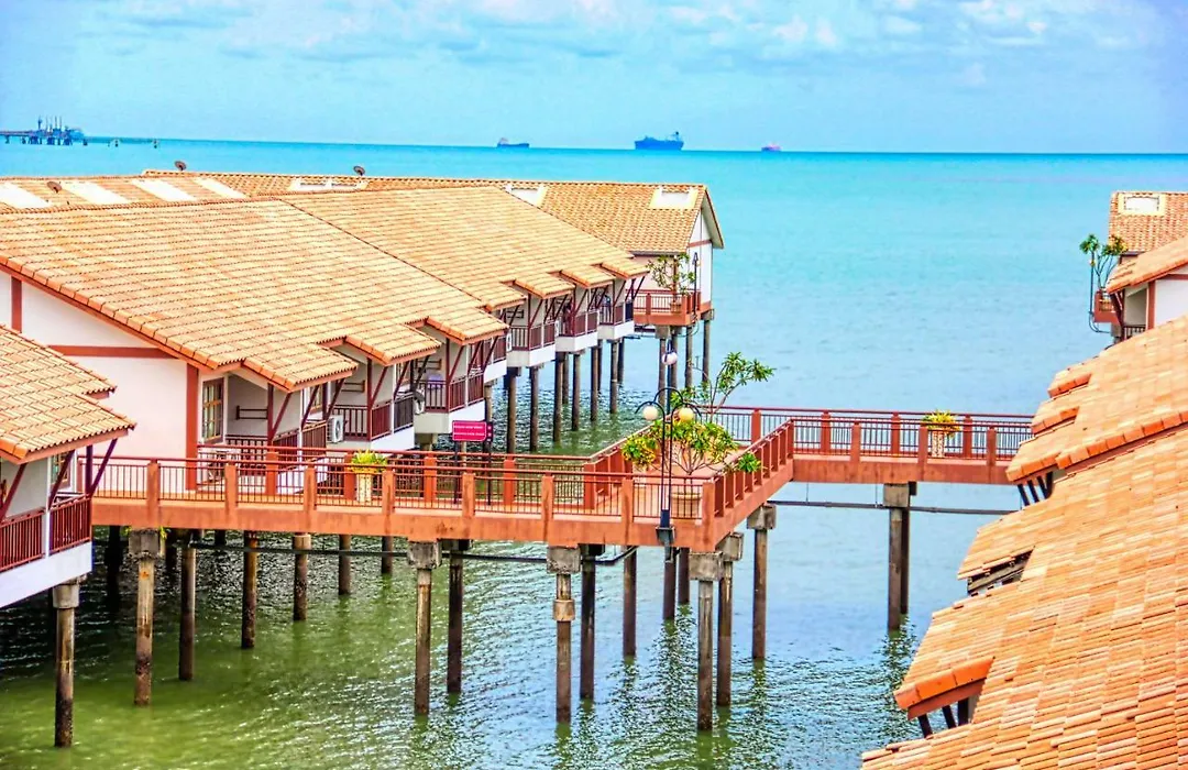 Alexapd Private Water Chalets-1