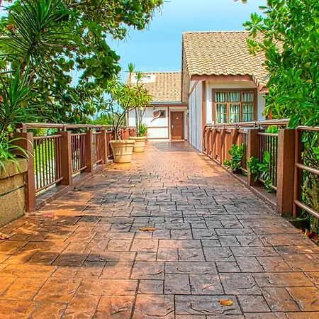 Alexapd Private Water Chalets-3